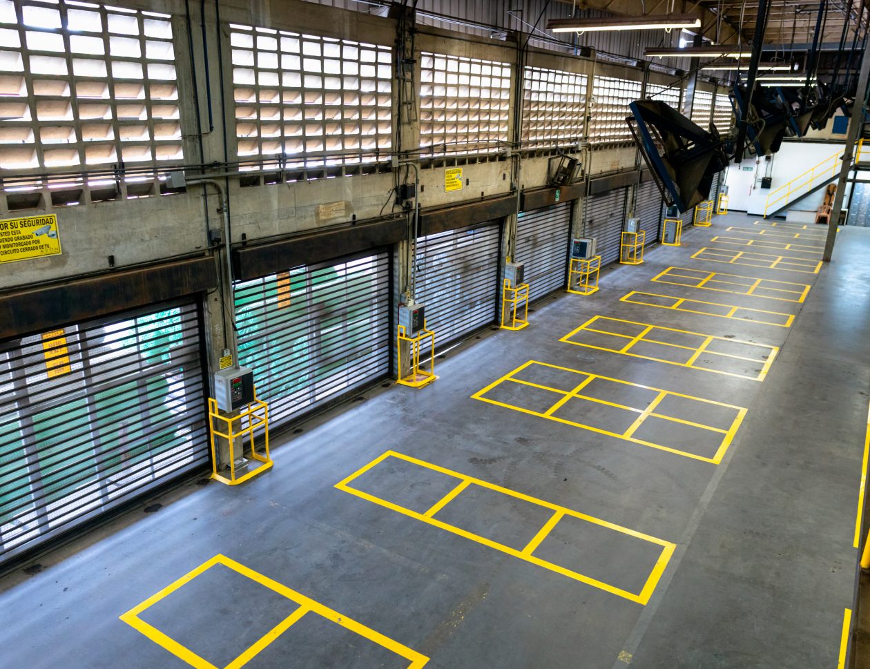 Puertas de embarque y desembarque (3)